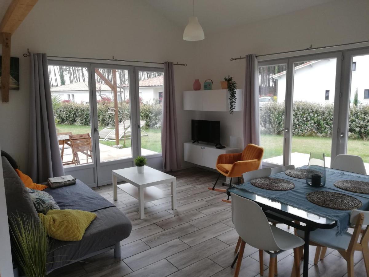 Maison Moderne Proche Lac Et Plage Leon Ngoại thất bức ảnh
